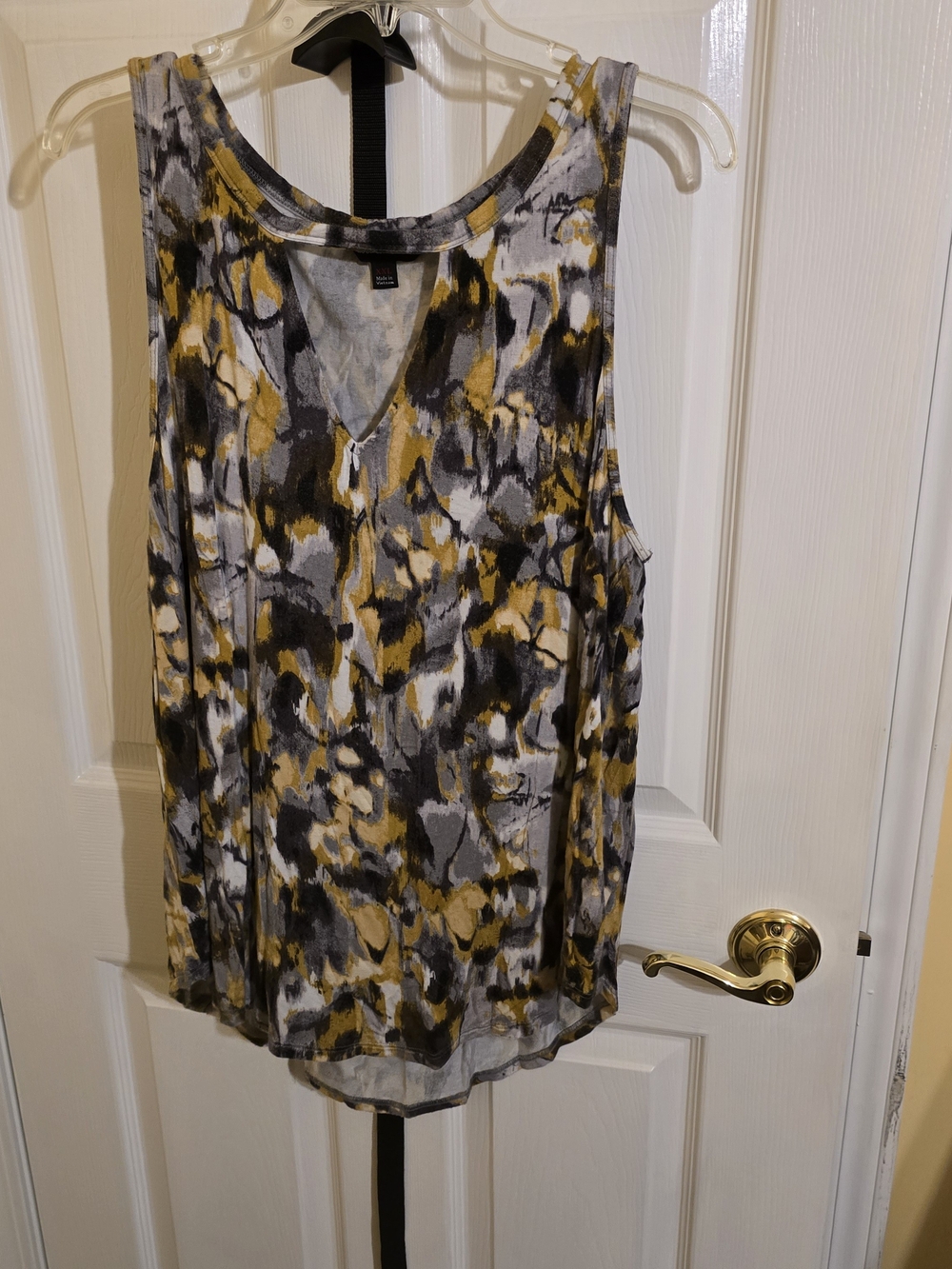 Rock & Republic Yellow Gray Black Printed V-Neck Tank